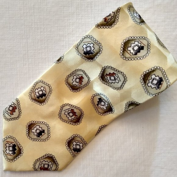 Ermenegildo Zegna Tie 100% Silk 57 Inches Geometric Design Yellow/Gold - Picture 1 of 3